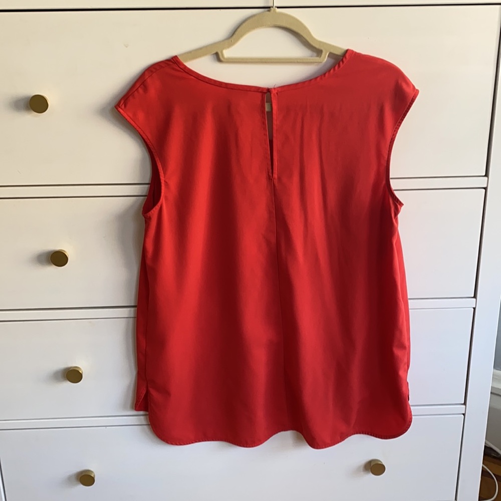 Red blouse - Picture 2 of 4